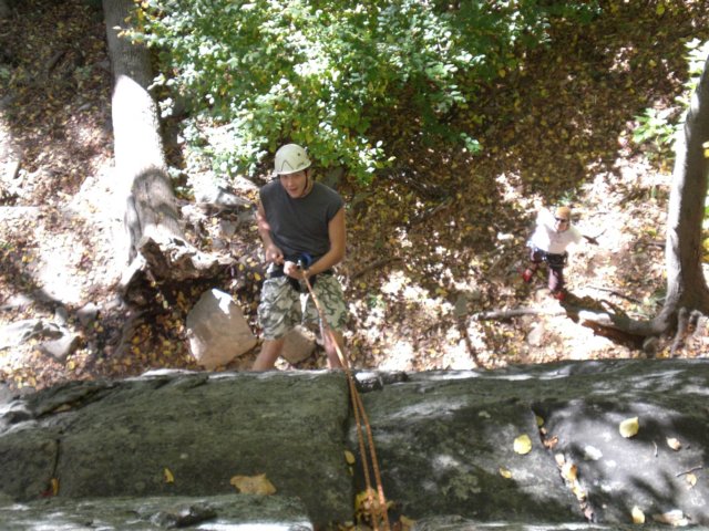 rappelling1.jpg